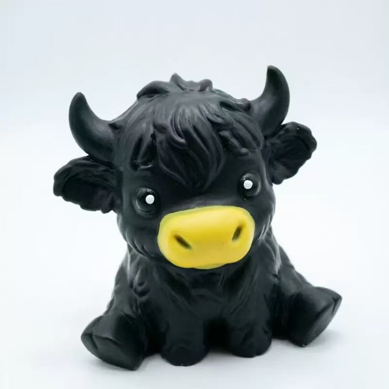 Jumbo Squeezy Highland Cow（17cm）